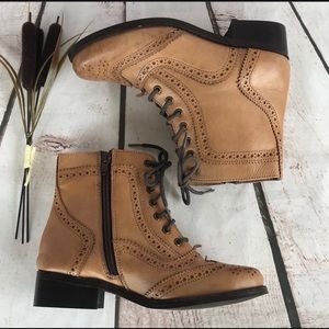Tan leather high top oxford boots